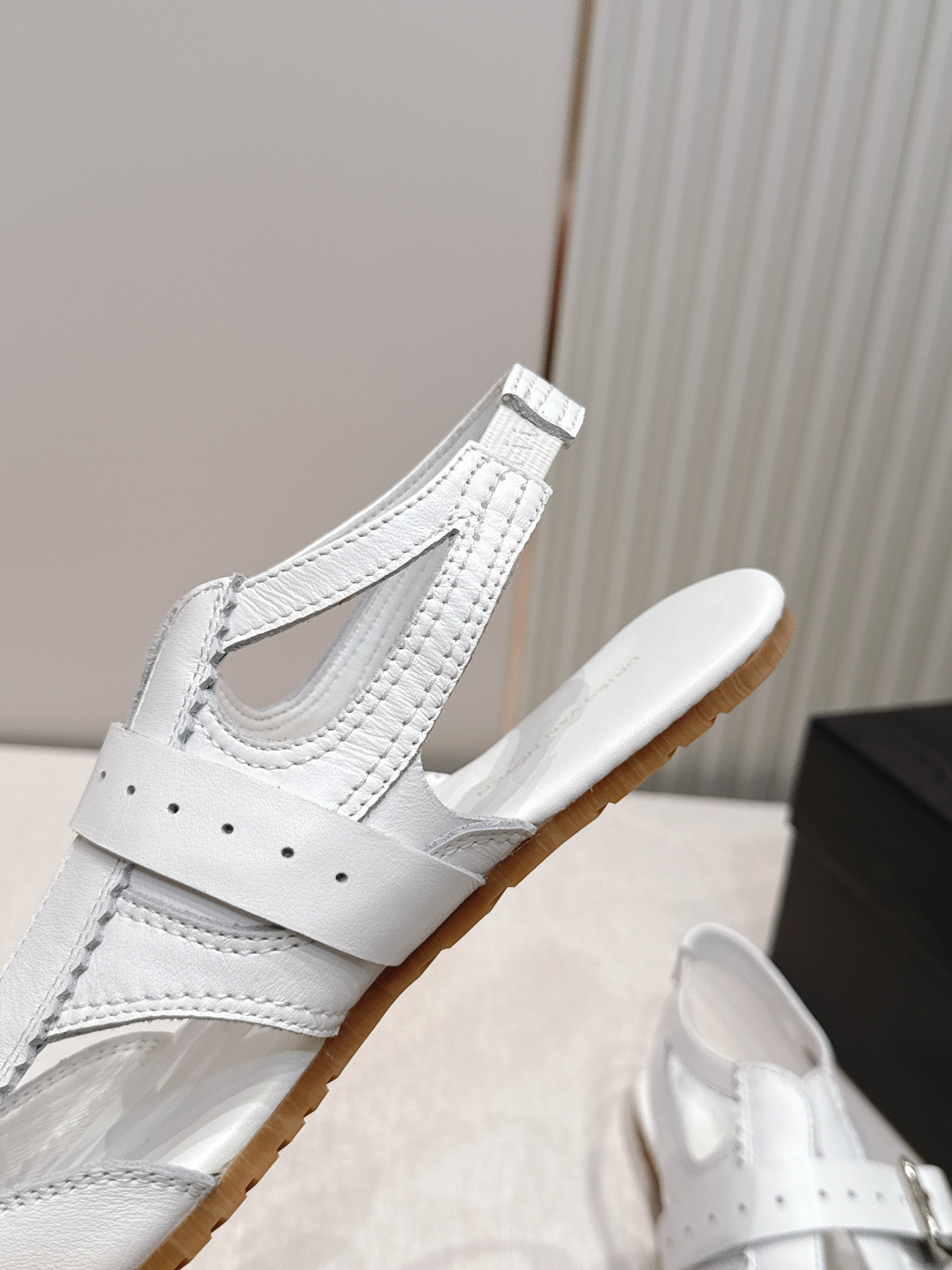 Unknown Dries Van Noten·DVN 缕空凉鞋