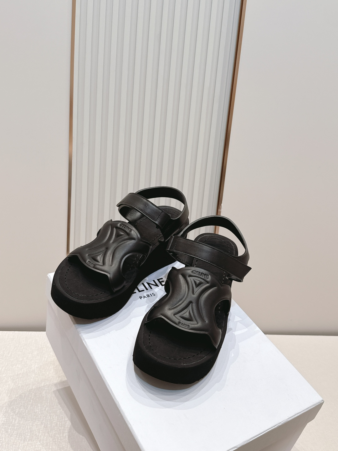 Celine CELINE 思款26夏季新款凯旋门厚底魔术贴凉鞋