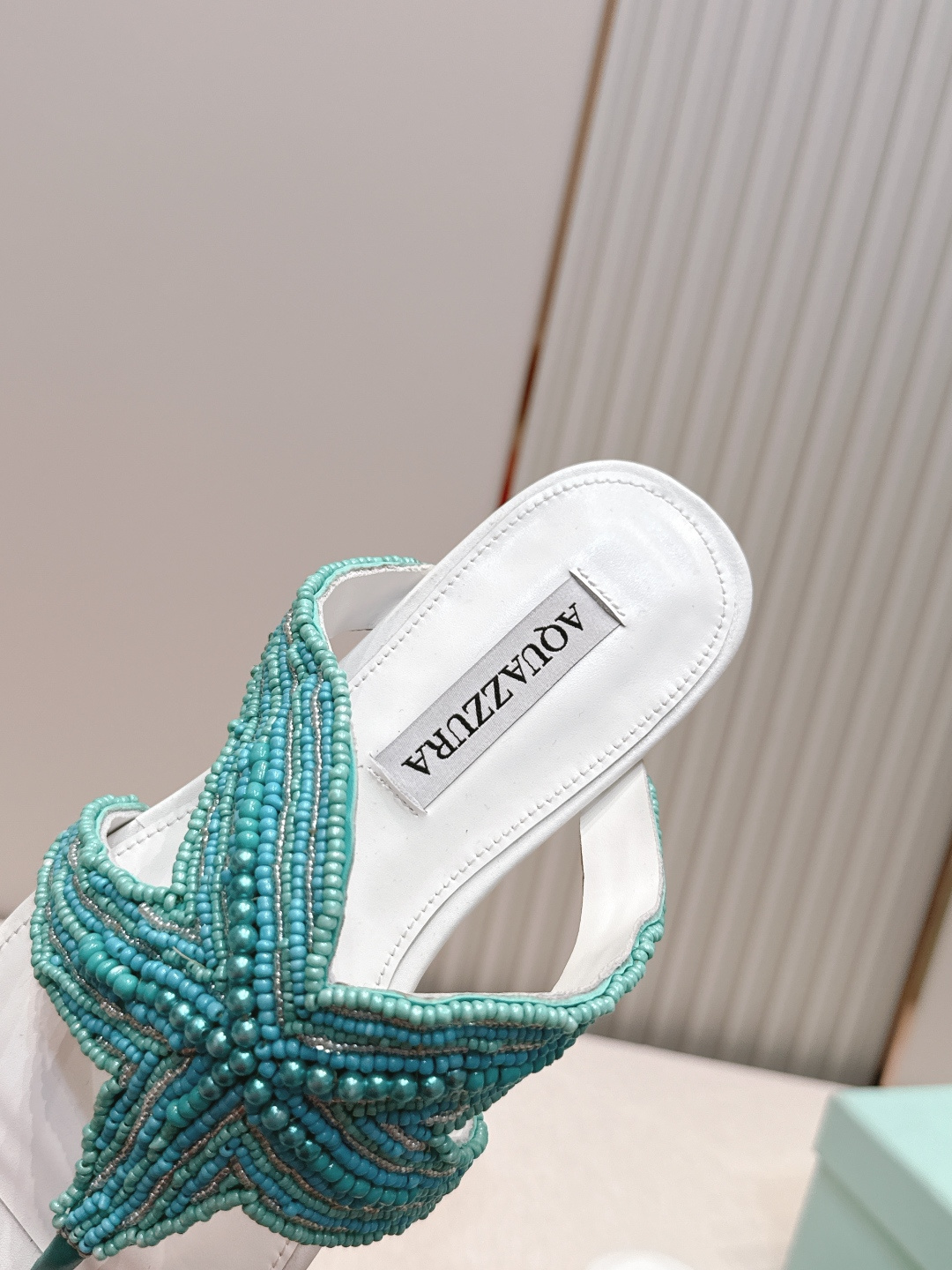 顶级版本 AQUAZZURA 菠萝2026凉拖鞋系列 👠     菠萝女士海星珍珠串珠凉拖(平底/高跟)