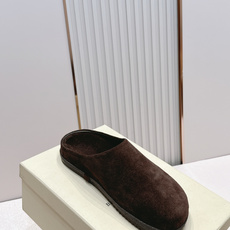 顶版 Brunello Cucinelli BC 26ss新款系列 博肯拖鞋此款凉拖鞋鞋型堪称经典,永不 顶版 Brunello Cucinelli BC 26ss新款系列 博肯拖鞋此款凉拖鞋鞋型堪称经典,永不