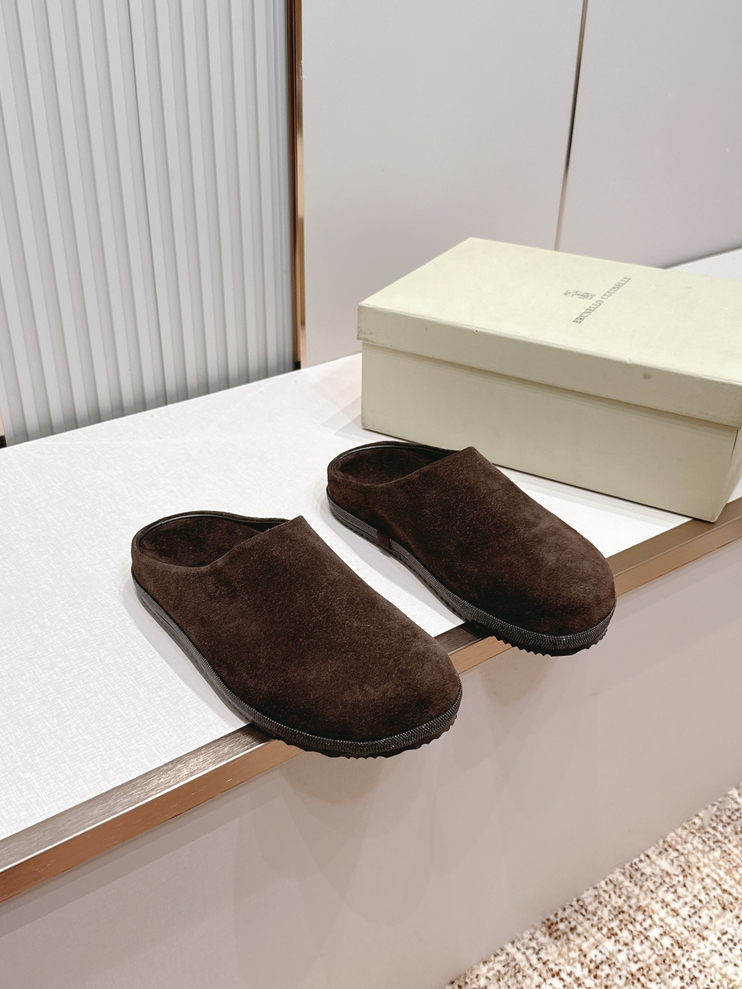 顶版 Brunello Cucinelli BC 26ss新款系列 博肯拖鞋此款凉拖鞋鞋型堪称经典，永不