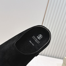 顶版 Brunello Cucinelli BC 26ss新款系列 博肯拖鞋此款凉拖鞋鞋型堪称经典,永不 顶版 Brunello Cucinelli BC 26ss新款系列 博肯拖鞋此款凉拖鞋鞋型堪称经典,永不