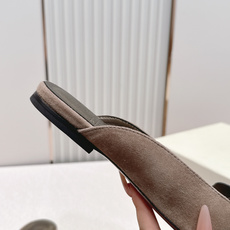 顶版 Brunello Cucinelli BC 26ss新款系列 包头半拖鞋此款凉拖鞋鞋型堪称经典,永 顶版 Brunello Cucinelli BC 26ss新款系列 包头半拖鞋此款凉拖鞋鞋型堪称经典,永