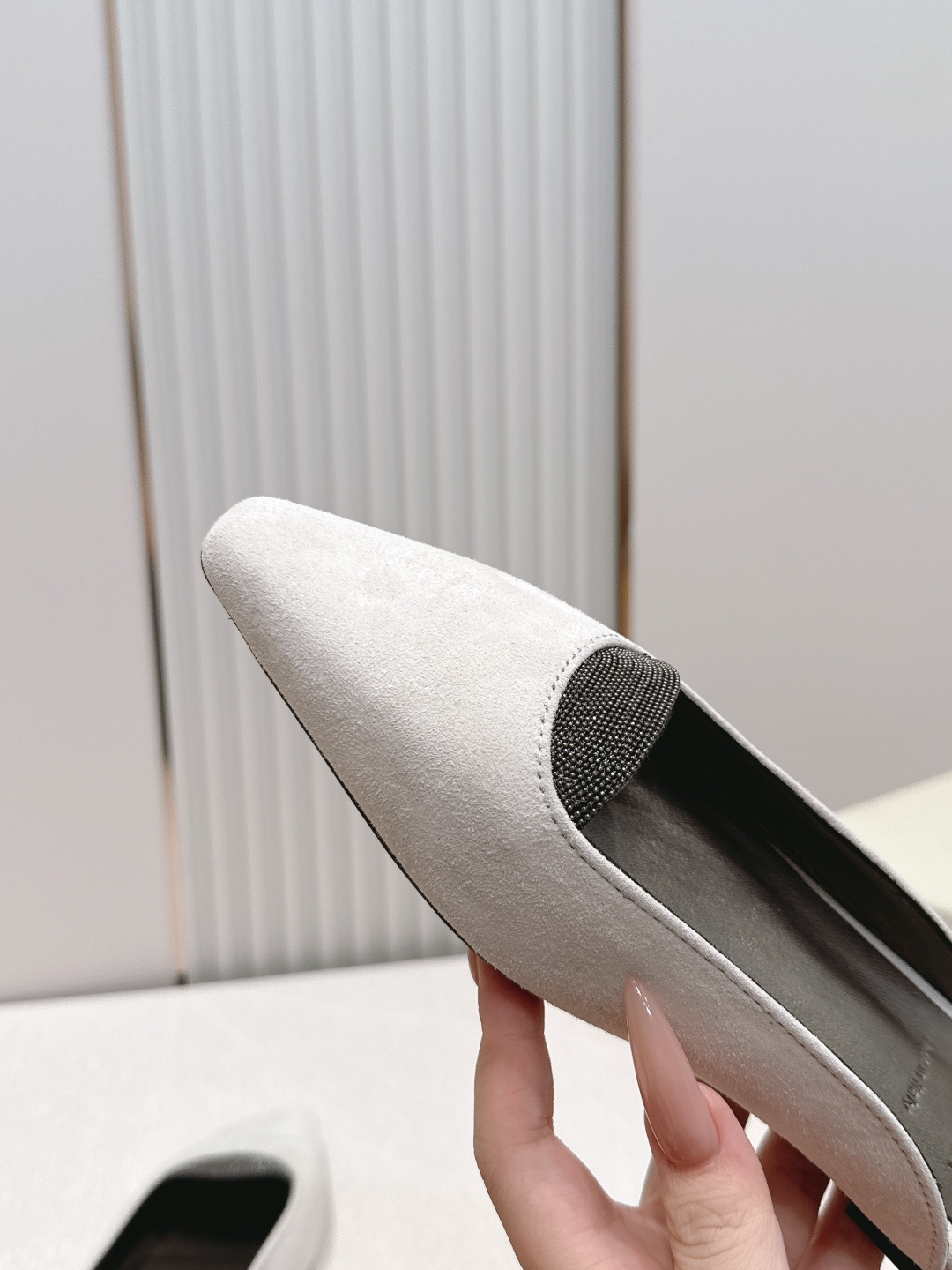 顶版 Brunello Cucinelli BC 26ss新款系列 包头半拖鞋此款凉拖鞋鞋型堪称经典,永 顶版 Brunello Cucinelli BC 26ss新款系列 包头半拖鞋此款凉拖鞋鞋型堪称经典,永