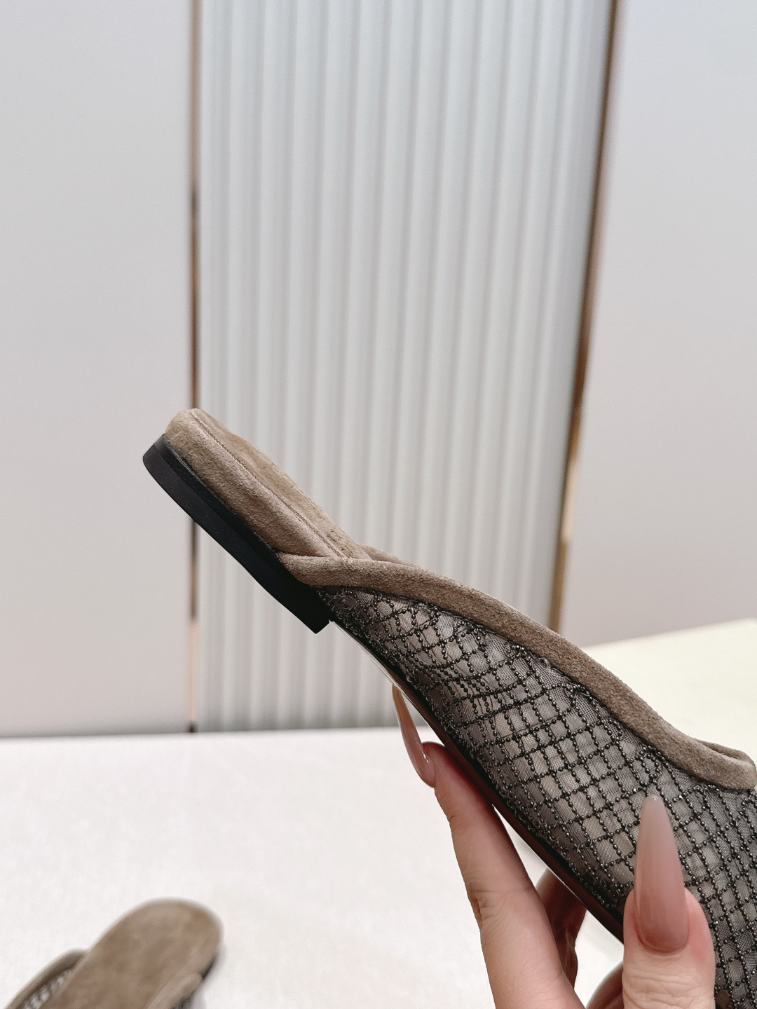 顶版 Brunello Cucinelli BC 26ss新款系列 网钻包头半凉拖鞋此款凉拖鞋鞋型堪称经