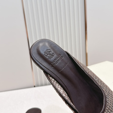 顶版 Brunello Cucinelli BC 26ss新款系列 网钻包头半凉拖鞋此款凉拖鞋鞋型堪称经 顶版 Brunello Cucinelli BC 26ss新款系列 网钻包头半凉拖鞋此款凉拖鞋鞋型堪称经