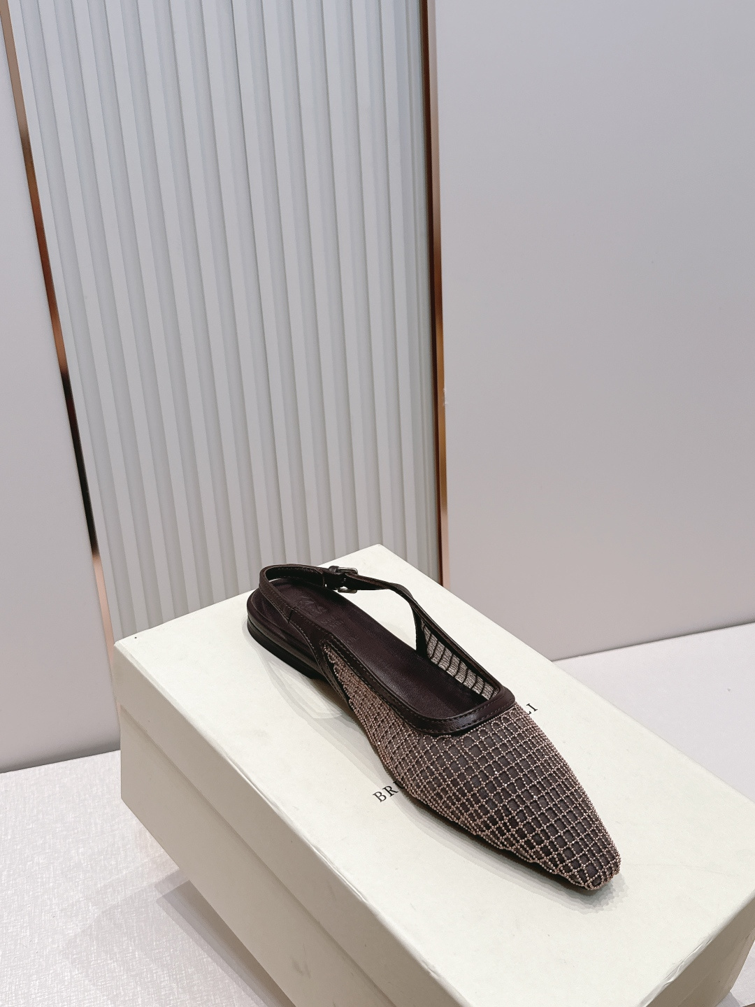 顶版 Brunello Cucinelli BC 26ss新款系列 网钻包头半凉拖鞋此款凉拖鞋鞋型堪称经