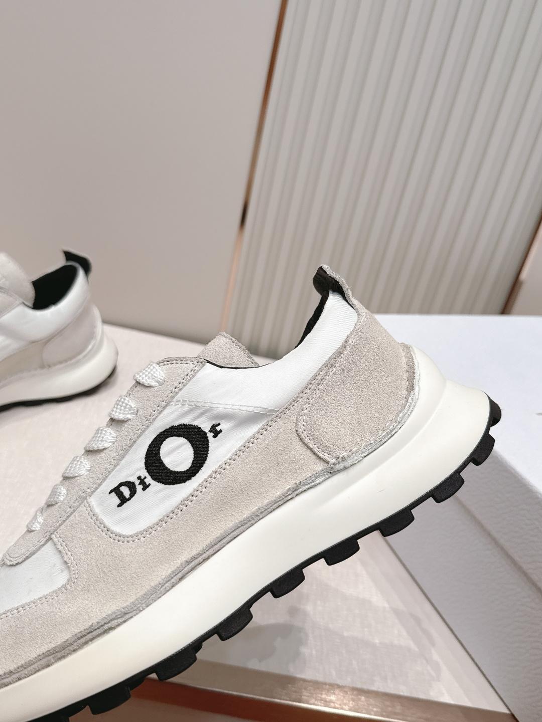 男款 Dior 迪奥Squash 新款厚底休闲鞋 运动       这款乔纳森·安德森 (Jonatha