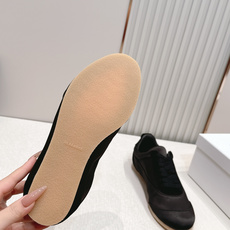 顶版 JIL SANDER 吉尔桑达新款 绸缎休闲鞋美到犯规,上脚惊艳到~绸缎光泽感绝了,走路带风都在 顶版 JIL SANDER 吉尔桑达新款 绸缎休闲鞋美到犯规,上脚惊艳到~绸缎光泽感绝了,走路带风都在