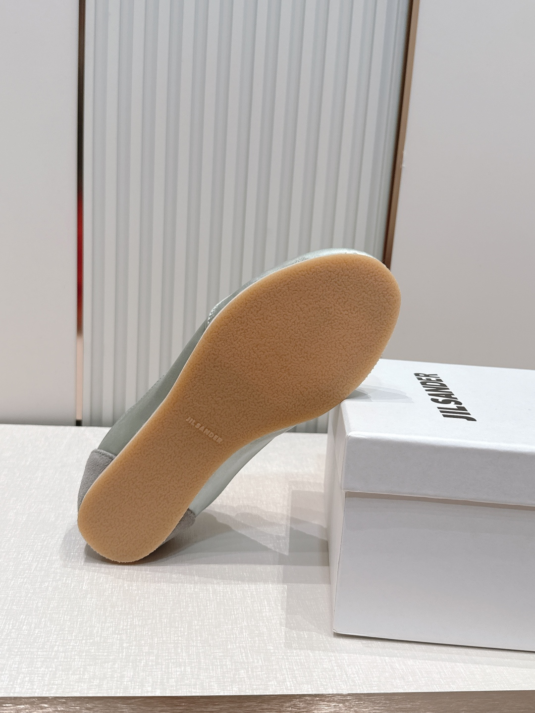 顶版  JIL SANDER 吉尔桑达新款 绸缎休闲鞋美到犯规，上脚惊艳到～绸缎光泽感绝了，走路带风都在