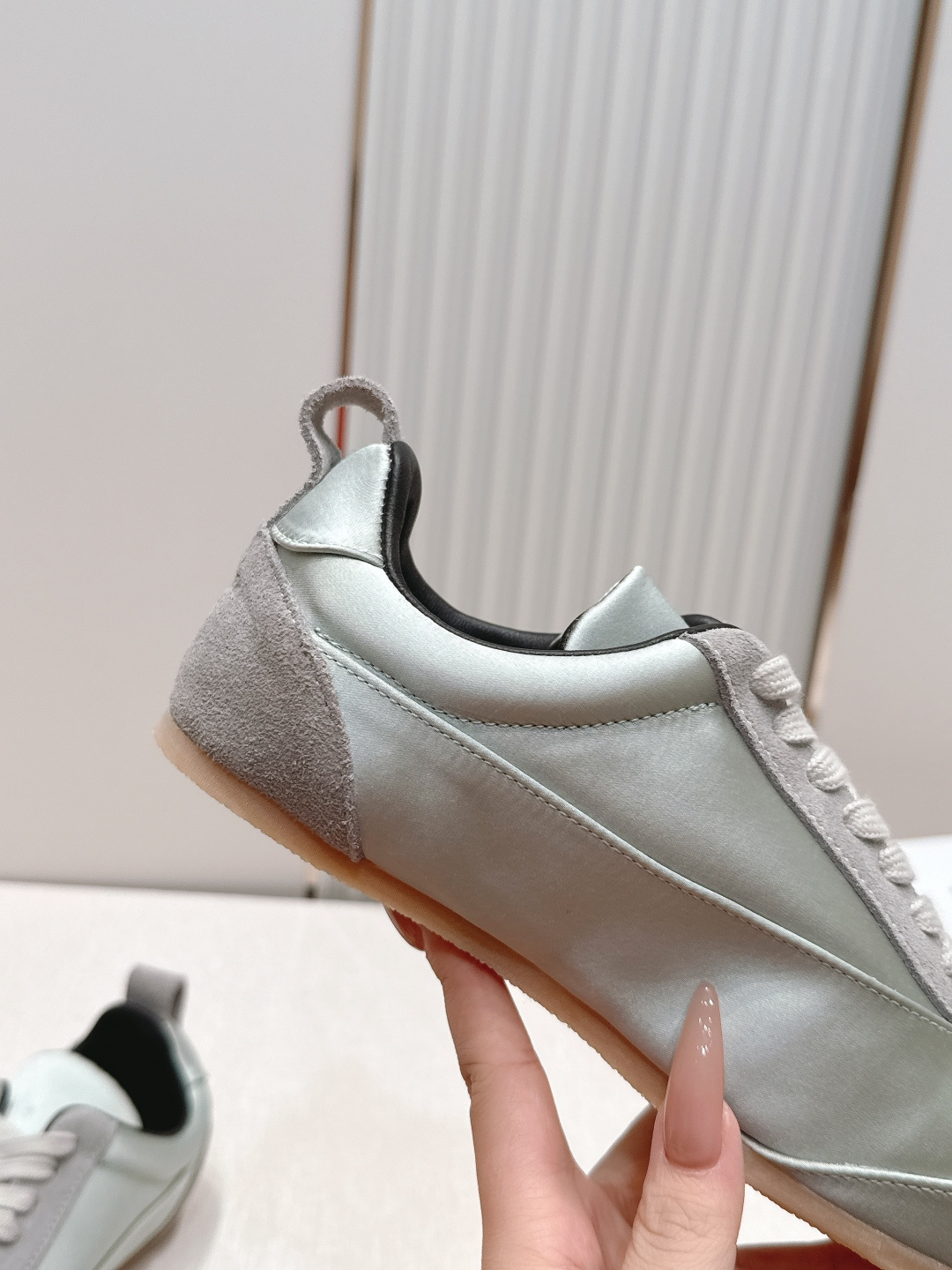 顶版  JIL SANDER 吉尔桑达新款 绸缎休闲鞋美到犯规，上脚惊艳到～绸缎光泽感绝了，走路带风都在