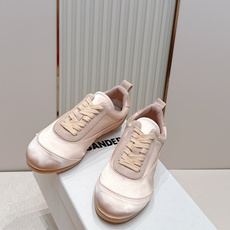 顶版 JIL SANDER 吉尔桑达新款 绸缎休闲鞋美到犯规,上脚惊艳到~绸缎光泽感绝了,走路带风都在 顶版 JIL SANDER 吉尔桑达新款 绸缎休闲鞋美到犯规,上脚惊艳到~绸缎光泽感绝了,走路带风都在