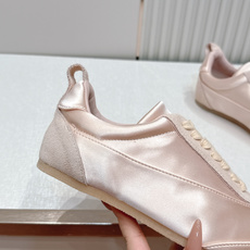 顶版 JIL SANDER 吉尔桑达新款 绸缎休闲鞋美到犯规,上脚惊艳到~绸缎光泽感绝了,走路带风都在 顶版 JIL SANDER 吉尔桑达新款 绸缎休闲鞋美到犯规,上脚惊艳到~绸缎光泽感绝了,走路带风都在