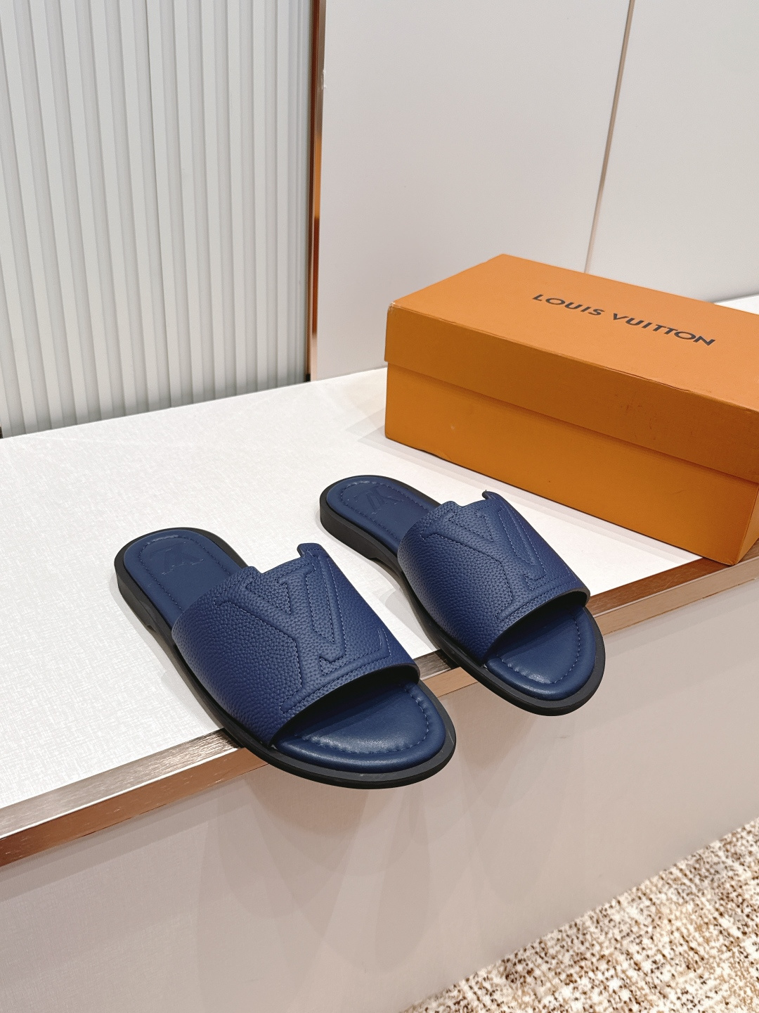 路易威登 Lv2026 最新款 Lv男士拖鞋系列 原版开模定制，面料釆用进口原版材料制作 升级版大底，更