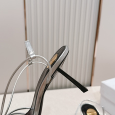 SAINT LAURENT|YSL 方头细带高跟凉鞋 ✨这款方头细带高跟凉鞋,细带设计简约又时髦,方头造 SAINT LAURENT|YSL 方头细带高跟凉鞋 ✨这款方头细带高跟凉鞋,细带设计简约又时髦,方头造