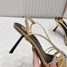 SAINT LAURENT|YSL 方头细带高跟凉鞋 ✨这款方头细带高跟凉鞋,细带设计简约又时髦,方头造 SAINT LAURENT|YSL 方头细带高跟凉鞋 ✨这款方头细带高跟凉鞋,细带设计简约又时髦,方头造