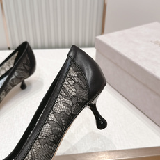 Jimmy Choo 蕾丝系带高跟鞋 Jimmy Choo蕾丝拼接高跟鞋,尖头设计+细高跟,优雅又性感✨ Jimmy Choo 蕾丝系带高跟鞋 Jimmy Choo蕾丝拼接高跟鞋,尖头设计+细高跟,优雅又性感✨