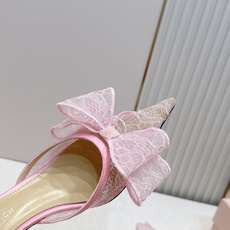 MACH & MACH 26/尖头蕾丝蝴蝶结🎀中跟凉鞋这是来自格鲁吉亚品牌 MACH & MACH 的「 MACH & MACH 26/尖头蕾丝蝴蝶结🎀中跟凉鞋这是来自格鲁吉亚品牌 MACH & MACH 的「