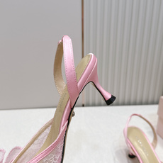 MACH & MACH 26/尖头蕾丝蝴蝶结🎀中跟凉鞋这是来自格鲁吉亚品牌 MACH & MACH 的「 MACH & MACH 26/尖头蕾丝蝴蝶结🎀中跟凉鞋这是来自格鲁吉亚品牌 MACH & MACH 的「