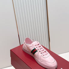 情侣款 Gucci 古驰 26新Stretch系列小白鞋 复古做旧休闲板鞋经典配色:红绿织带+复古做旧鞋 情侣款 Gucci 古驰 26新Stretch系列小白鞋 复古做旧休闲板鞋经典配色:红绿织带+复古做旧鞋