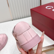 情侣款 Gucci 古驰 26新Stretch系列小白鞋 复古做旧休闲板鞋经典配色:红绿织带+复古做旧鞋 情侣款 Gucci 古驰 26新Stretch系列小白鞋 复古做旧休闲板鞋经典配色:红绿织带+复古做旧鞋