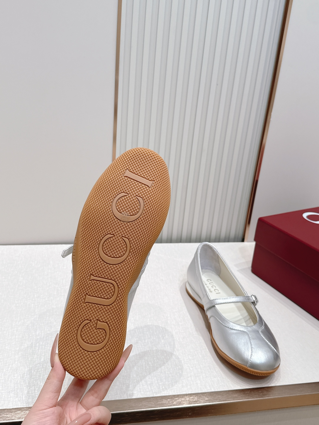 顶版 Gucci 古驰26新款单鞋玛丽珍芭蕾舞鞋 楦型百搭瘦脚yyds.造型立体饱满,上脚舒适 顶版 Gucci 古驰26新款单鞋玛丽珍芭蕾舞鞋 楦型百搭瘦脚yyds.造型立体饱满,上脚舒适