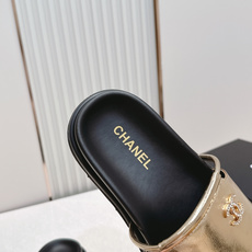 Chanel 香奈儿 26s新款 平底 一字拖 双c标志 凉拖鞋简约大方,优质皮革+双C金属Logo,品 Chanel 香奈儿 26s新款 平底 一字拖 双c标志 凉拖鞋简约大方,优质皮革+双C金属Logo,品