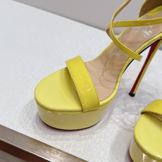 Christian louboutin 26s夏季新款时装高跟鞋 圆头水台高跟凉鞋顶级品质 🍃原汁原味的 Christian louboutin 26s夏季新款时装高跟鞋 圆头水台高跟凉鞋顶级品质 🍃原汁原味的