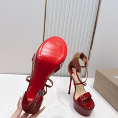 Christian louboutin 26s夏季新款时装高跟鞋 圆头水台高跟凉鞋顶级品质 🍃原汁原味的 Christian louboutin 26s夏季新款时装高跟鞋 圆头水台高跟凉鞋顶级品质 🍃原汁原味的