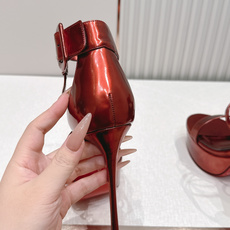 Christian louboutin 26s夏季新款时装高跟鞋 圆头水台高跟凉鞋顶级品质 🍃原汁原味的 Christian louboutin 26s夏季新款时装高跟鞋 圆头水台高跟凉鞋顶级品质 🍃原汁原味的