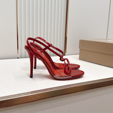 Christian Louboutin 26/Condora系列高跟凉鞋这是Christian Loub Christian Louboutin 26/Condora系列高跟凉鞋这是Christian Loub