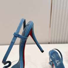 Christian Louboutin 26/Condora系列高跟凉鞋这是Christian Loub Christian Louboutin 26/Condora系列高跟凉鞋这是Christian Loub