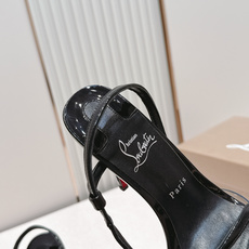 Christian Louboutin 26/Condora系列高跟凉鞋这是Christian Loub Christian Louboutin 26/Condora系列高跟凉鞋这是Christian Loub