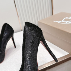 代购级Christian Louboutin 26/So Kate系列尖头细高跟鞋这是Christian 代购级Christian Louboutin 26/So Kate系列尖头细高跟鞋这是Christian