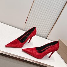 代购级Christian Louboutin 26/So Kate系列尖头细高跟鞋这是Christian 代购级Christian Louboutin 26/So Kate系列尖头细高跟鞋这是Christian