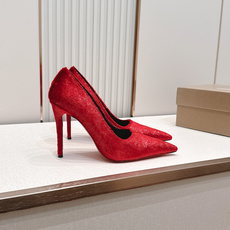 代购级Christian Louboutin 26/So Kate系列尖头细高跟鞋这是Christian 代购级Christian Louboutin 26/So Kate系列尖头细高跟鞋这是Christian