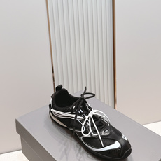 顶级版本 Balenciaga·巴黎世家新款 甜酷风格拼网机车德训鞋这双Balenciaga甜酷风格拼网 顶级版本 Balenciaga·巴黎世家新款 甜酷风格拼网机车德训鞋这双Balenciaga甜酷风格拼网