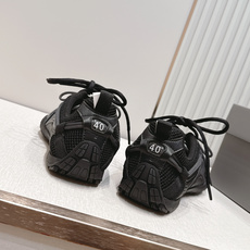 顶级版本 Balenciaga·巴黎世家新款 甜酷风格拼网机车德训鞋这双Balenciaga甜酷风格拼网 顶级版本 Balenciaga·巴黎世家新款 甜酷风格拼网机车德训鞋这双Balenciaga甜酷风格拼网