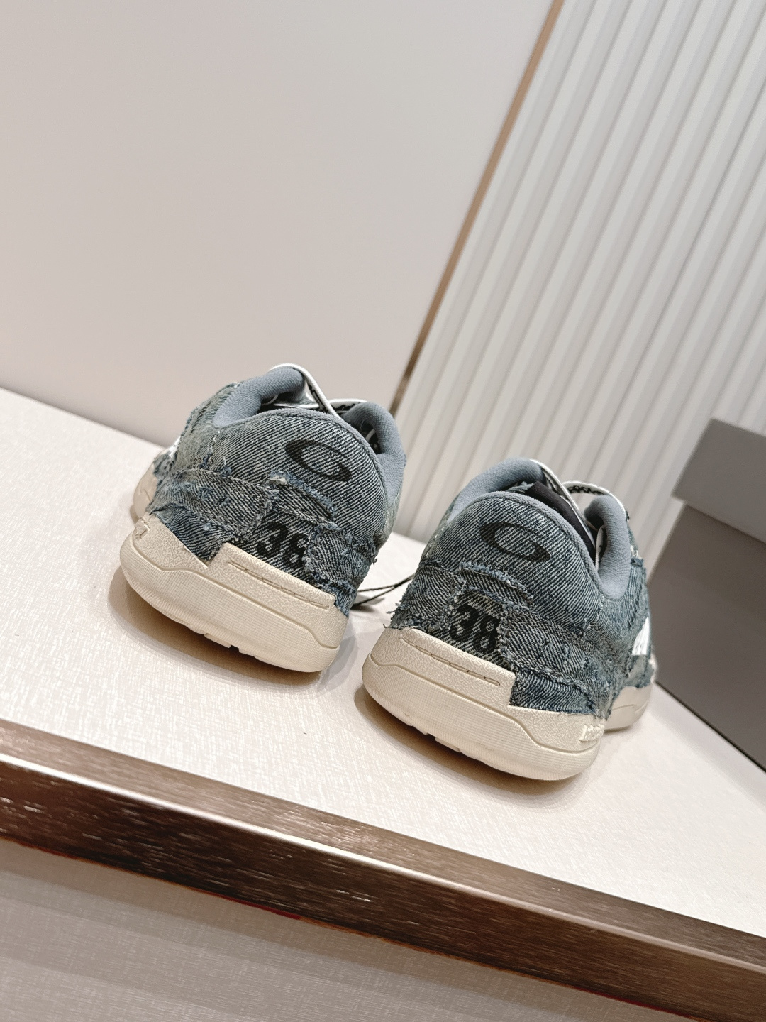 新色系 顶版  BALENCIAGA 巴黎世家26 最新款 Monday Ultra 复古系带 低帮 休