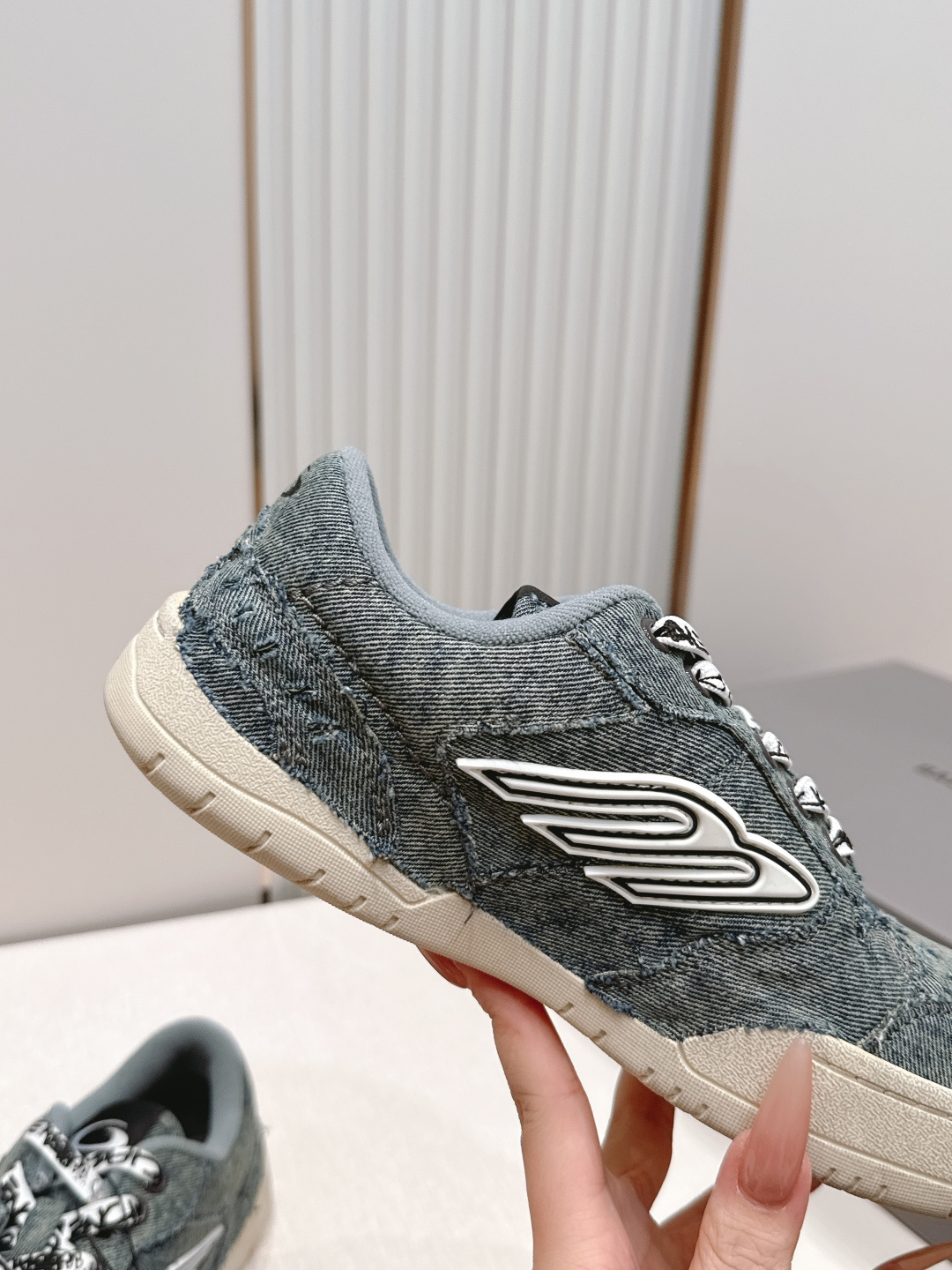 新色系 顶版  BALENCIAGA 巴黎世家26 最新款 Monday Ultra 复古系带 低帮 休