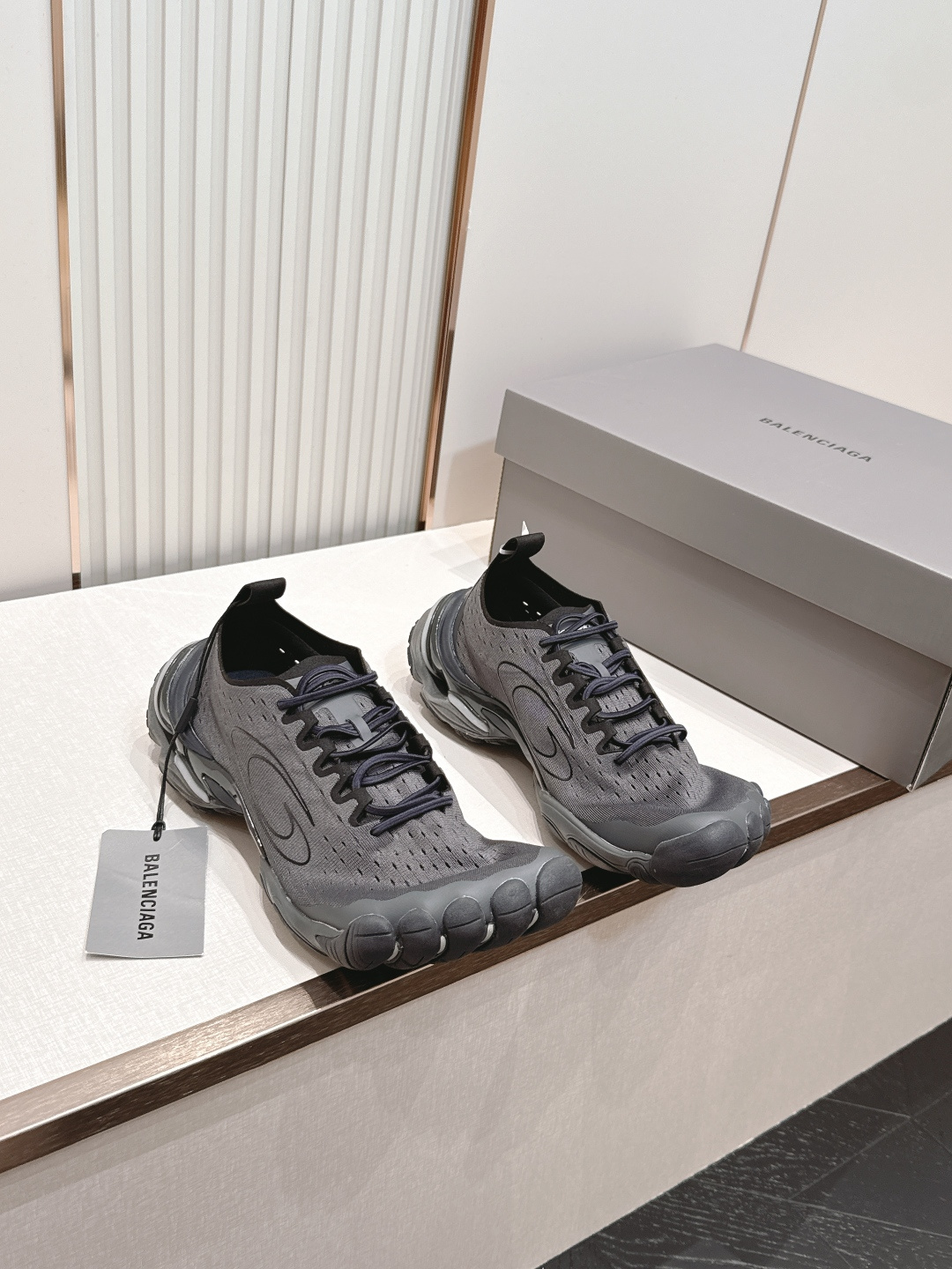 顶级版本  Balenciaga 巴黎世家新Anatomic runner五趾休闲运动鞋透气性拉满的户外
