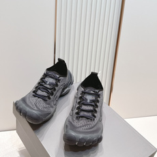 顶级版本 Balenciaga 巴黎世家新Anatomic runner五趾休闲运动鞋透气性拉满的户外 顶级版本 Balenciaga 巴黎世家新Anatomic runner五趾休闲运动鞋透气性拉满的户外