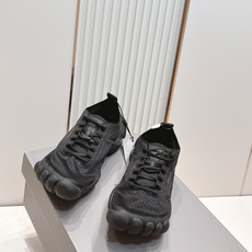 顶级版本 Balenciaga 巴黎世家新Anatomic runner五趾休闲运动鞋透气性拉满的户外 顶级版本 Balenciaga 巴黎世家新Anatomic runner五趾休闲运动鞋透气性拉满的户外