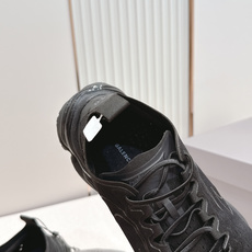 顶级版本 Balenciaga 巴黎世家新Anatomic runner五趾休闲运动鞋透气性拉满的户外 顶级版本 Balenciaga 巴黎世家新Anatomic runner五趾休闲运动鞋透气性拉满的户外