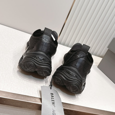 顶级版本 Balenciaga 巴黎世家新Anatomic runner五趾休闲运动鞋透气性拉满的户外 顶级版本 Balenciaga 巴黎世家新Anatomic runner五趾休闲运动鞋透气性拉满的户外