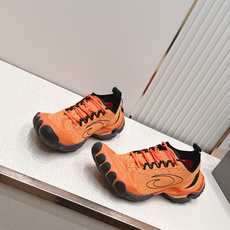 顶级版本 Balenciaga 巴黎世家新Anatomic runner五趾休闲运动鞋透气性拉满的户外 顶级版本 Balenciaga 巴黎世家新Anatomic runner五趾休闲运动鞋透气性拉满的户外