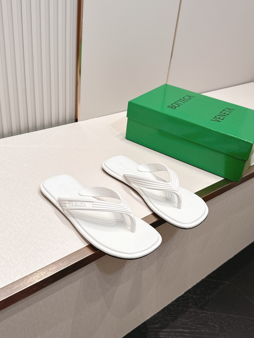 （橡胶底少30）BV SamPieri Flat Thong 夹趾拖鞋这款经典款 简直bv最新天花板啦彩
