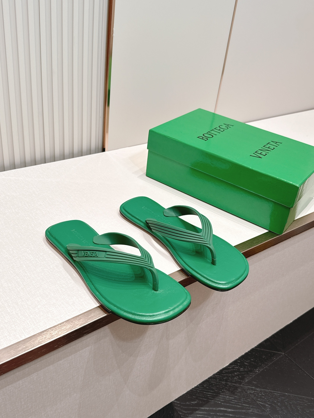（橡胶底少30）BV SamPieri Flat Thong 夹趾拖鞋这款经典款 简直bv最新天花板啦彩