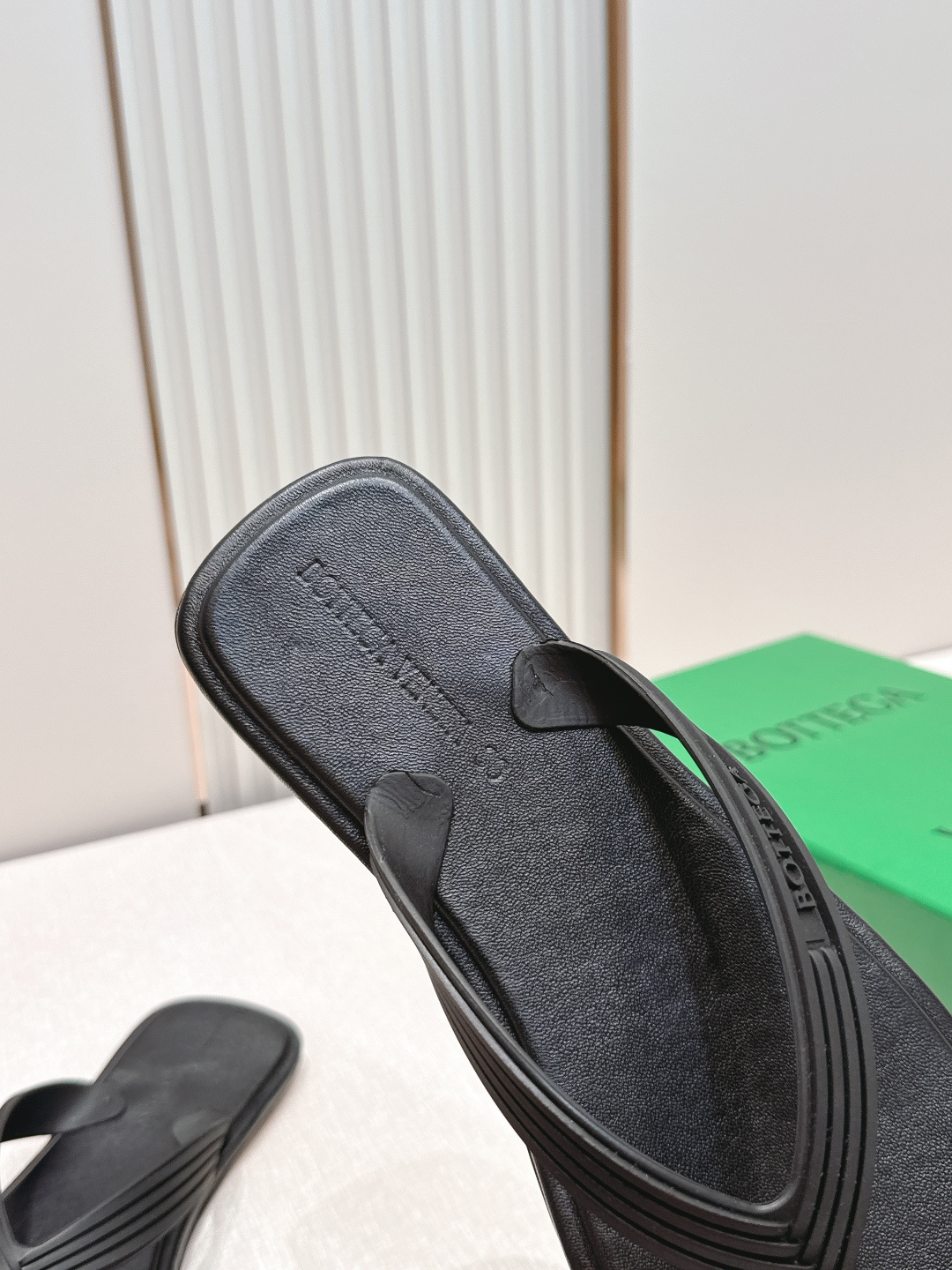 （橡胶底少30）BV SamPieri Flat Thong 夹趾拖鞋这款经典款 简直bv最新天花板啦彩