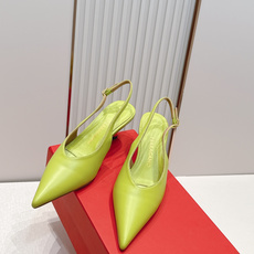 Ferragamo 菲拉格慕 26 S金属高跟凉拖鞋系列尖头后空新任设计师的灵感之作 流线型金属跟原版私 Ferragamo 菲拉格慕 26 S金属高跟凉拖鞋系列尖头后空新任设计师的灵感之作 流线型金属跟原版私